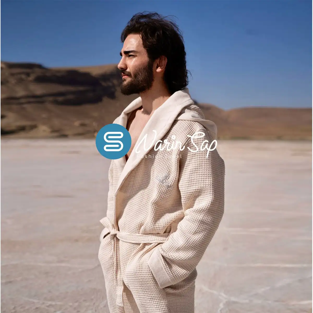حوله-پالتویی-کلاه-دار-برایتون-کرم-نارین-ساپ حوله پالتویی کلاه دار برایتون کرم نارین ساپ مدیوم - تصویر 1